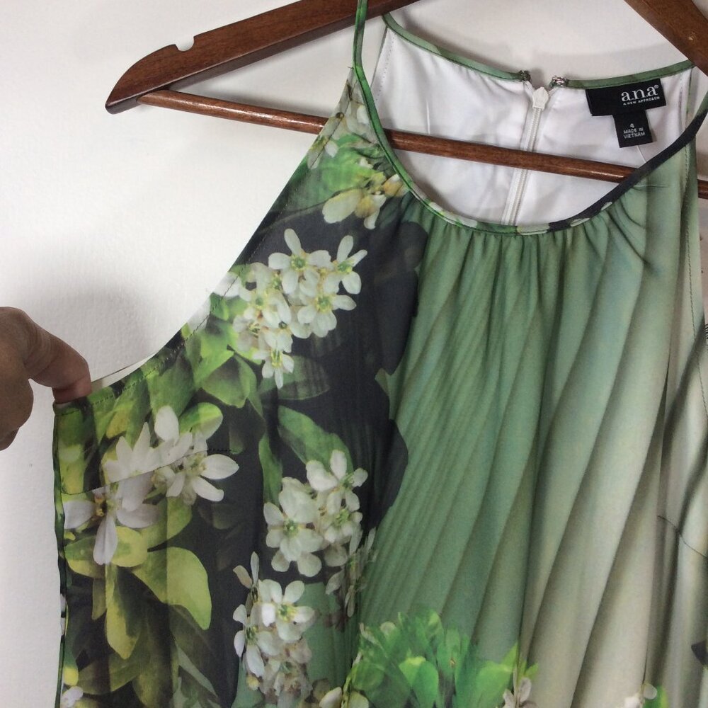 a.n.a (A New Approach) Green Floral Halter Dress Size 4 NWT - Picture 2 of 8